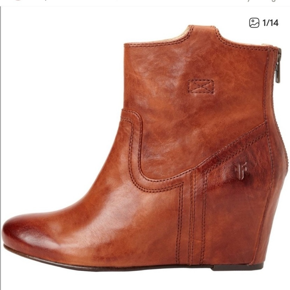 FRYE Carson Wedge Bootie Size 9